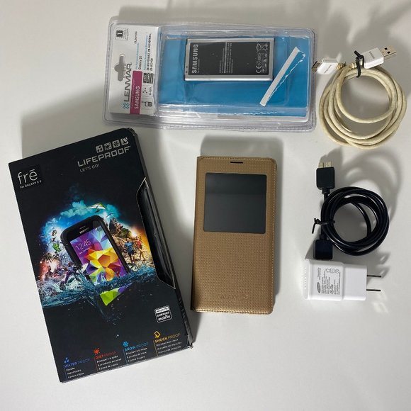 Samsung Galaxy S5 16GB (expandable storage) with Extras Bundle - Picture 1 of 13